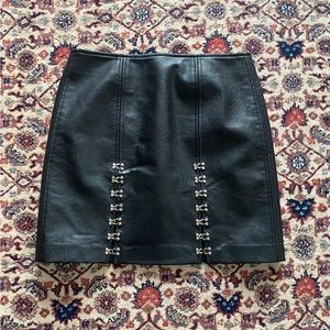 8. NWT Blanc NYC Faux Leather Mini Skirt-Size 26